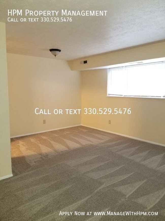 Building Photo - 841 SilverMeadow 201