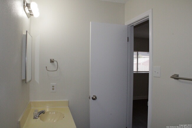 Building Photo - 6003 Limestone Mill Dr