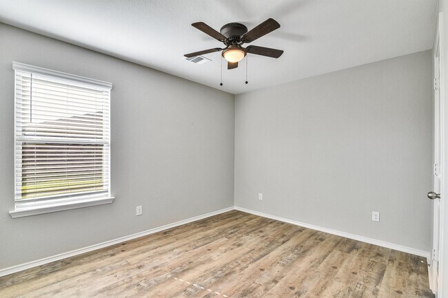 Building Photo - 16831 Silent Pines Ct