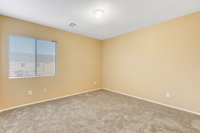 Building Photo - 6733 Lookout Lodge Ln