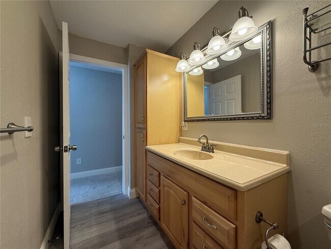 Building Photo - 11893 Raintree Dr