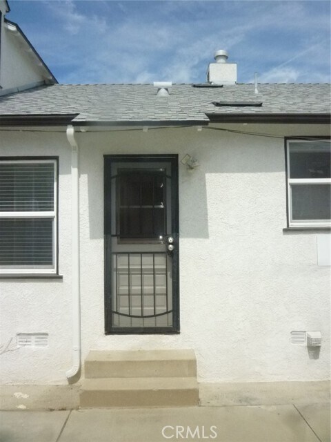 Building Photo - 15709 Brighton Ave