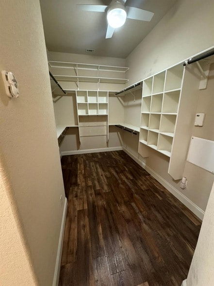 Building Photo - 28815 Chaffin Light