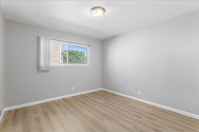 Building Photo - 1332 High St