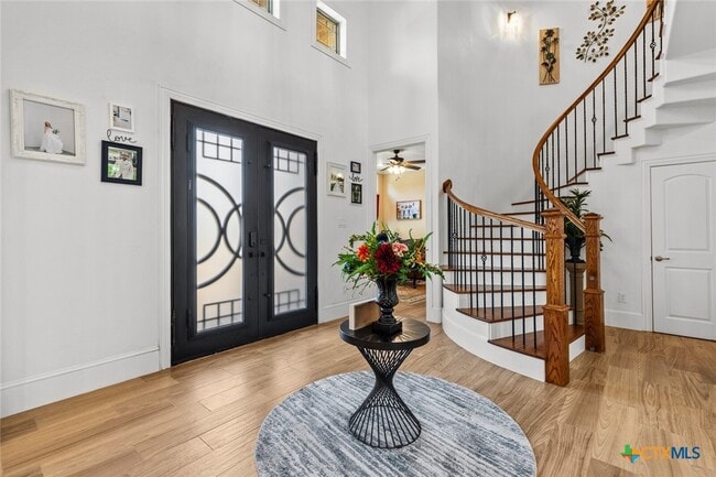 Building Photo - 1605 Alta Vista Loop