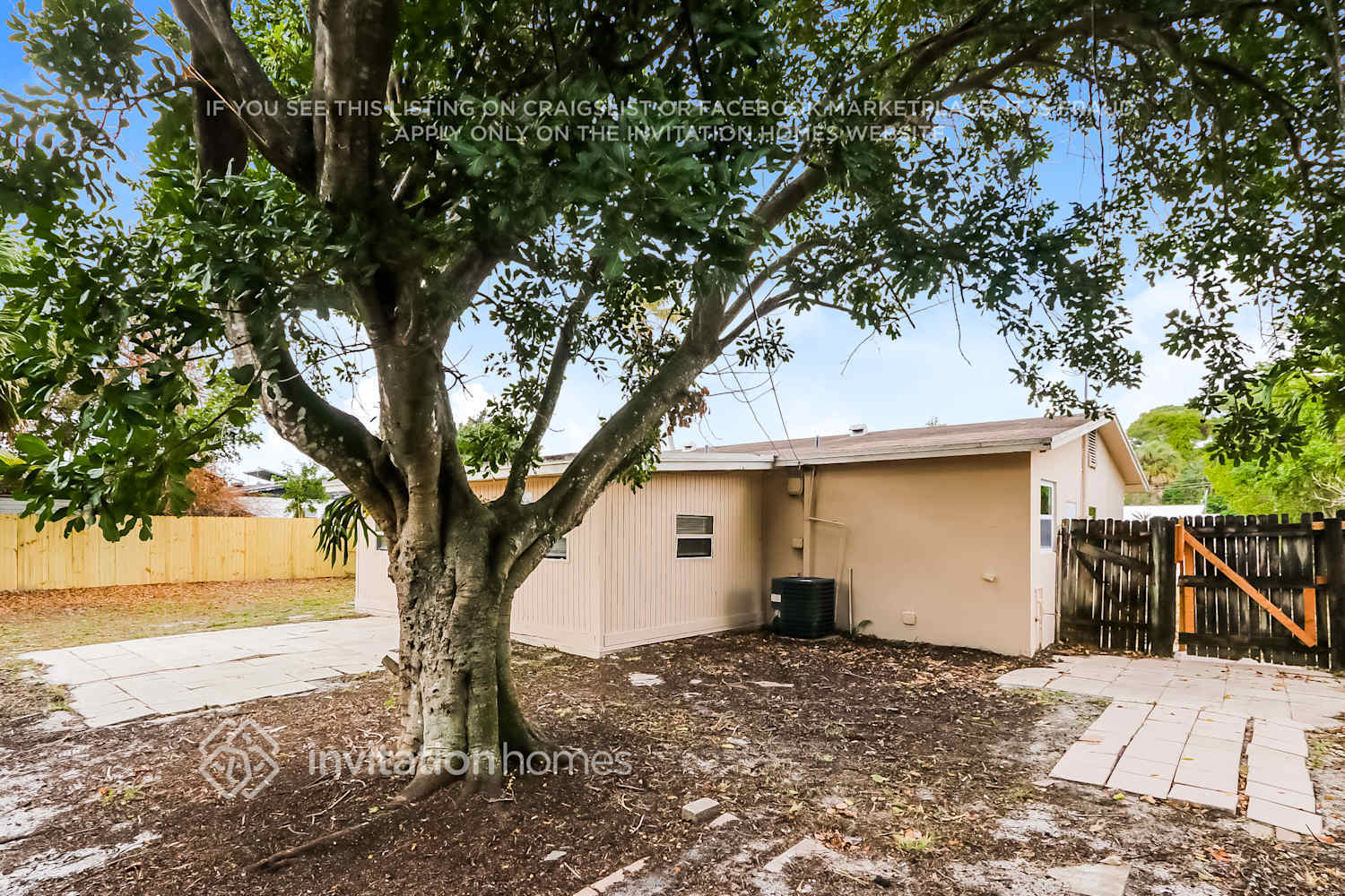 Building Photo - 862 Arlington Dr