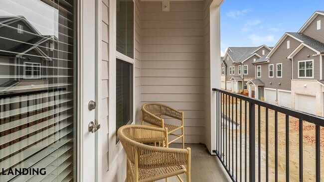 Building Photo - 560 Jack Clift Blvd