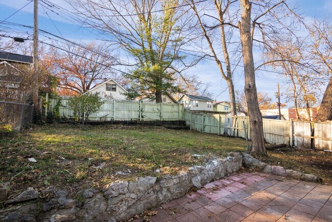 Building Photo - 4516 Mercier St