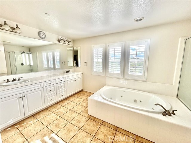 Building Photo - 8284 E Loftwood Ln