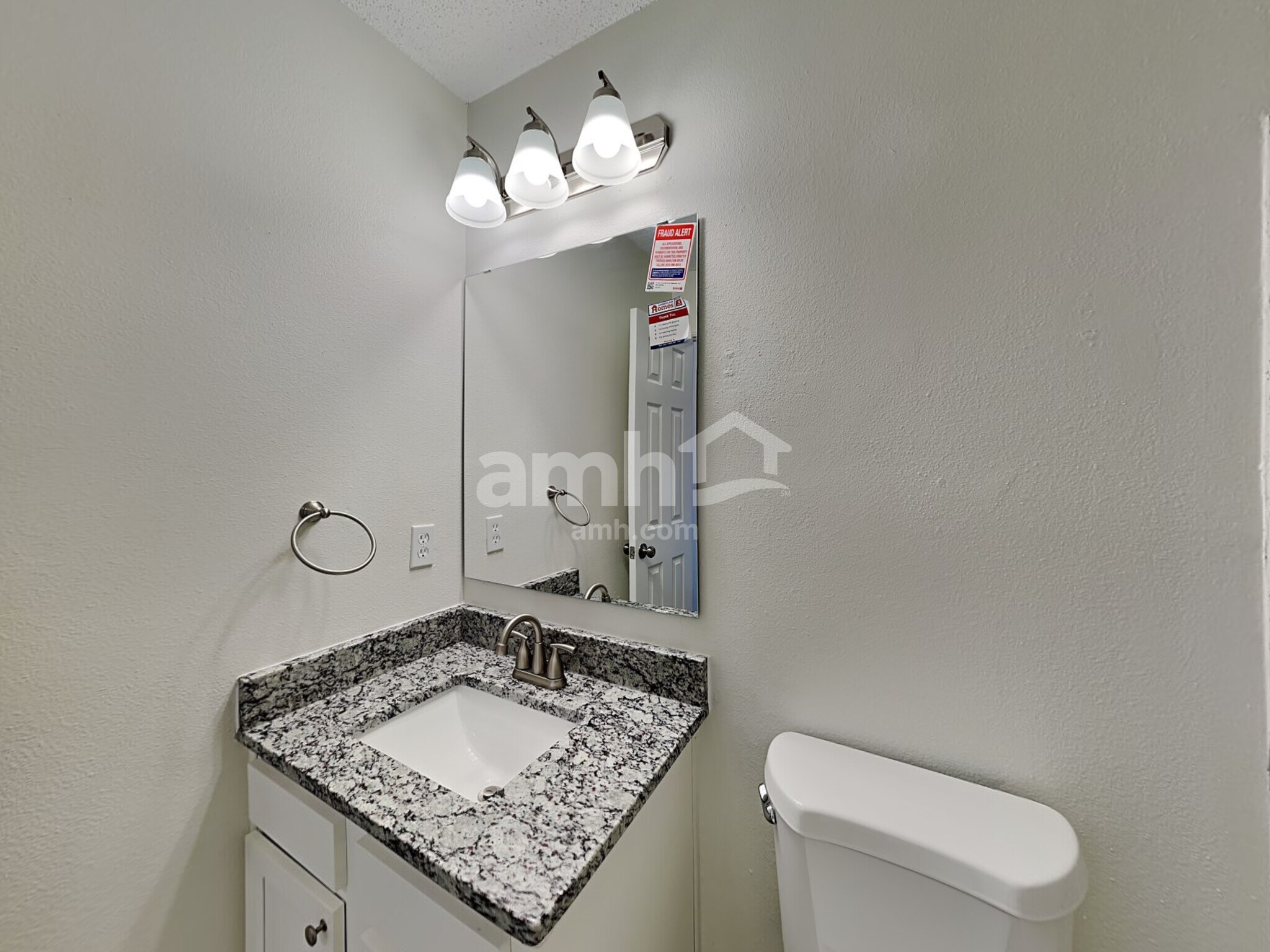 Building Photo - 924 Shenandoah Way