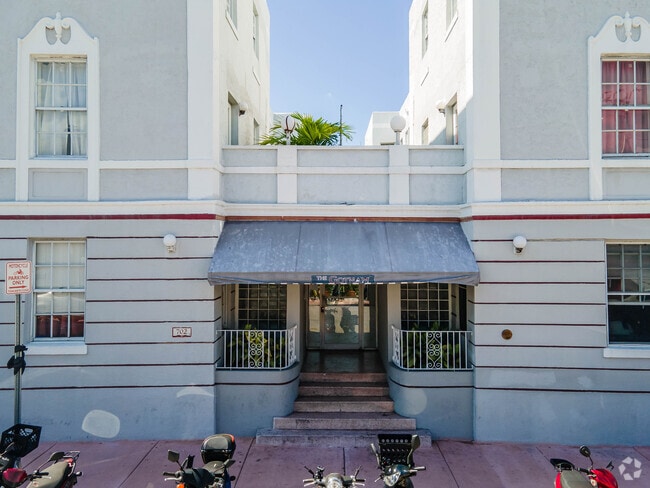 Building Photo - Gotham Apartments