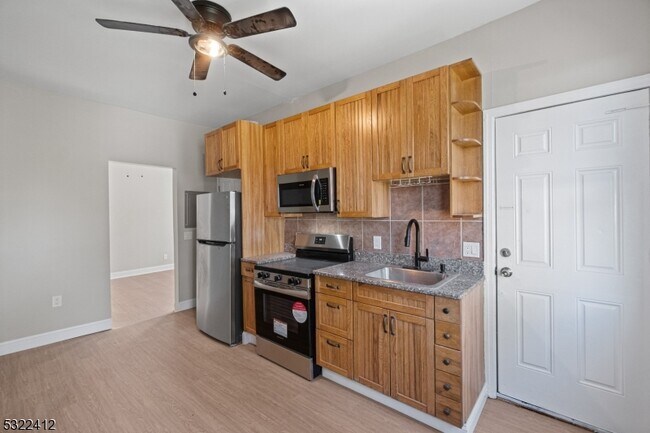 Building Photo - 201 Watchung Ave-2-2