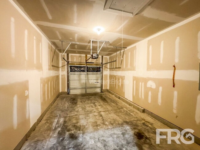 Building Photo - 1503 S Taylor St