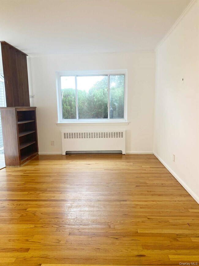 Building Photo - 25 Margaret Dr