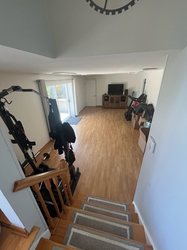 Building Photo - 2243 Elm Ridge Dr