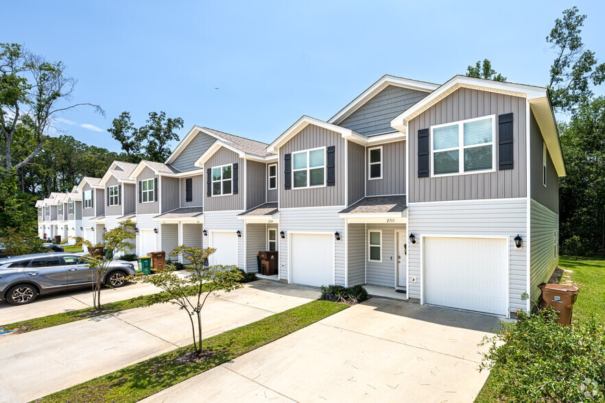 Building Photo - Eula Cove Townhomes