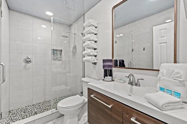 Building Photo - 7904 Surf Dr