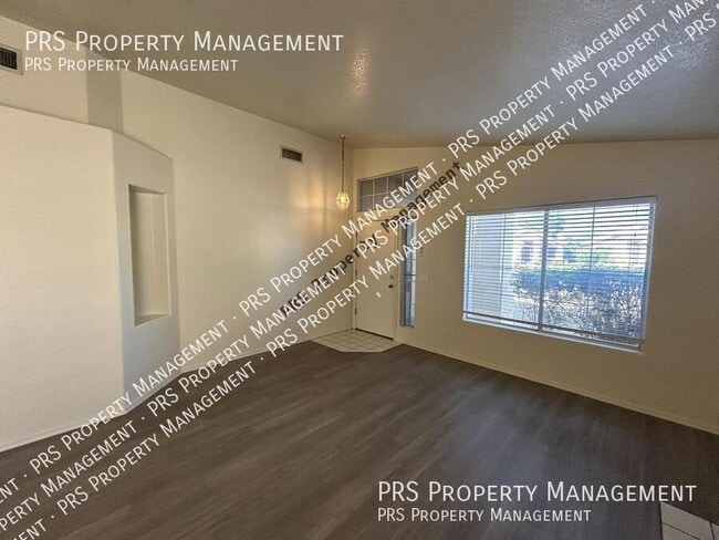 Building Photo - 51 N Del Pueblo Pl