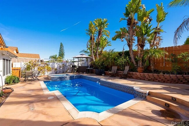 Building Photo - 3 Bedroom Mira Mesa Home (with a pool!)