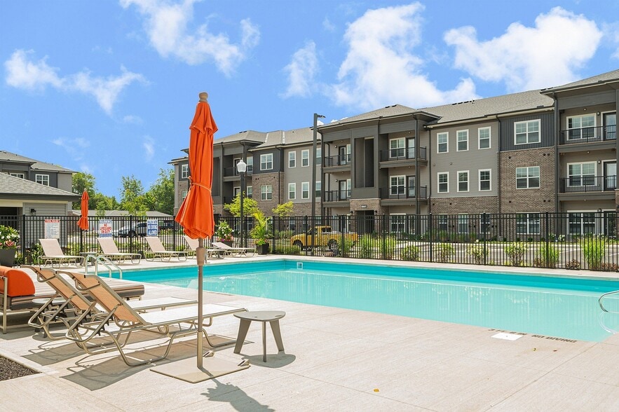 Sparkling Resort Style Heated Pool - The Retreat at Canal Apartments