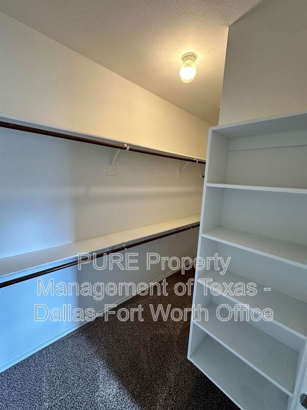 Building Photo - 5033 Caraway Dr