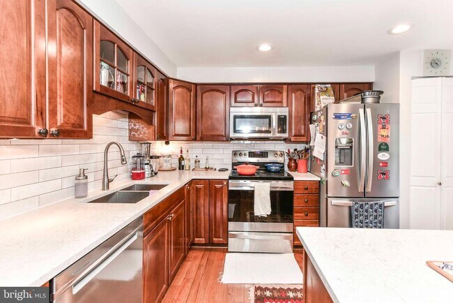 Building Photo - 261 Gundry Dr