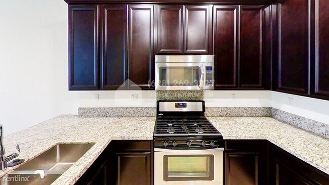 Building Photo - 3 br, 2.5 bath House - 3232 Bridgeway Drive -