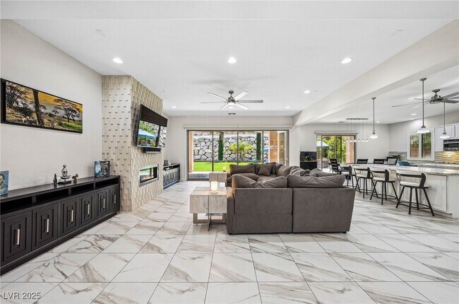 Building Photo - 47 Grand Masters Dr