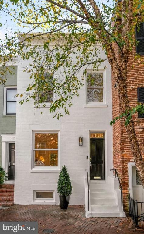 Building Photo - 1421 27th St NW