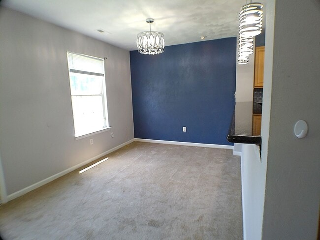 Building Photo - Gorgeous 3 bed 2.5 bath single-family home...