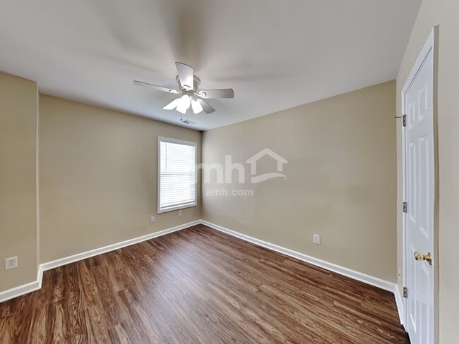 Building Photo - 169 Hunt Creek Dr