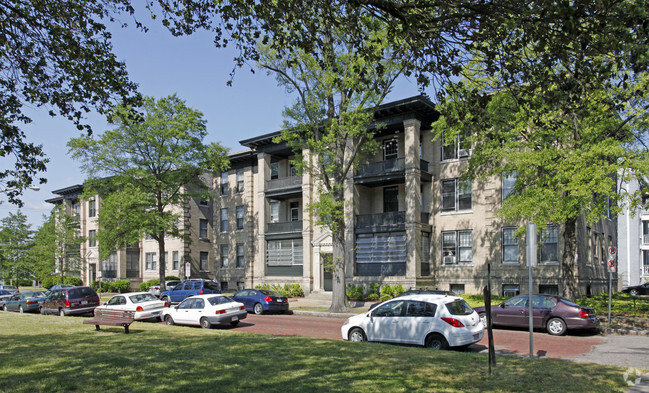 Primary Photo - Wayne & Stanfield Apartments