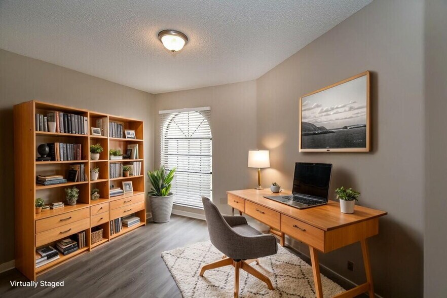 Building Photo - 2847 Lantana Lakes Dr W