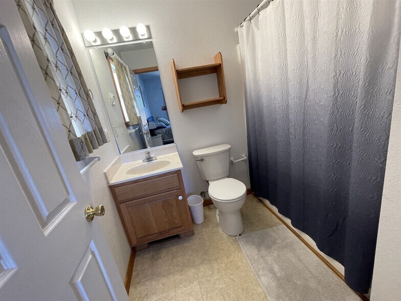 Building Photo - 54120 Marlin Dr