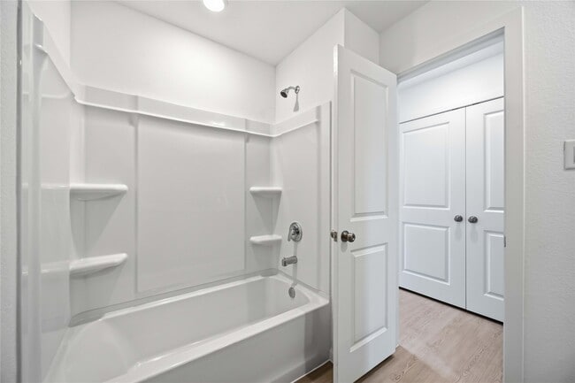 Building Photo - 16842 Spotted Oak Dr