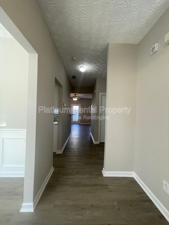 Building Photo - 2355 Bigwood Trail