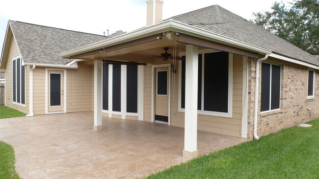 Building Photo - 4823 Cypress Spring Dr