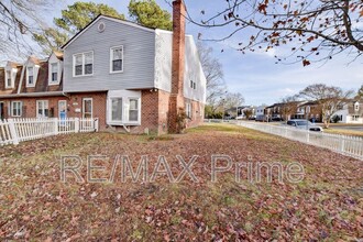 Building Photo - 2259 Sedgewick Dr