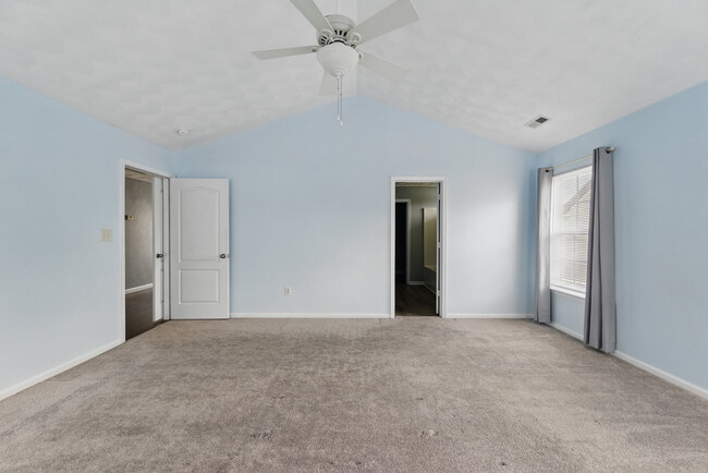 Building Photo - 1023 Snead Dr