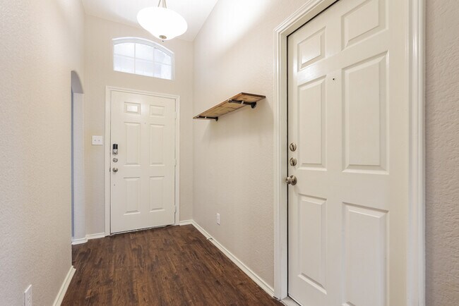 Building Photo - 5005 Whisper Cove