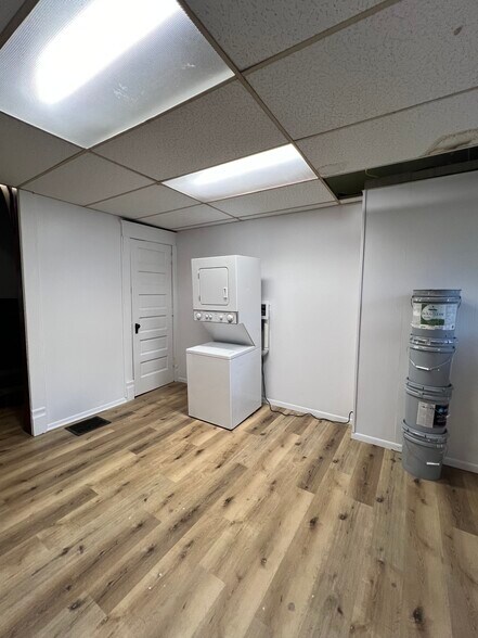 Building Photo - 406 N Glenwood Ave