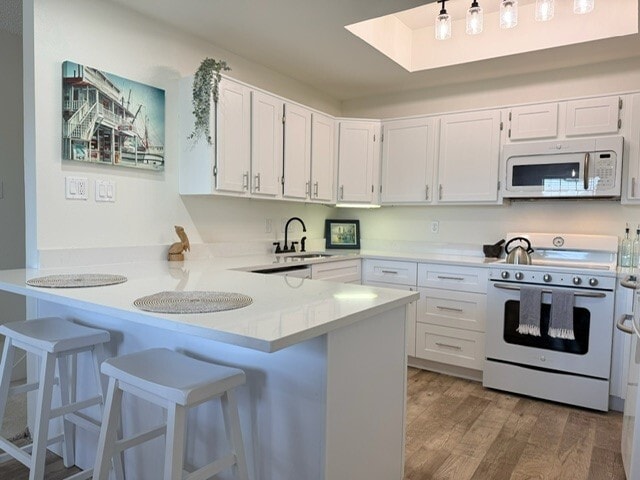 Building Photo - 921 Marine Dr