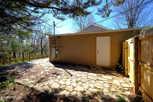 Building Photo - 548 Murray Rd NW