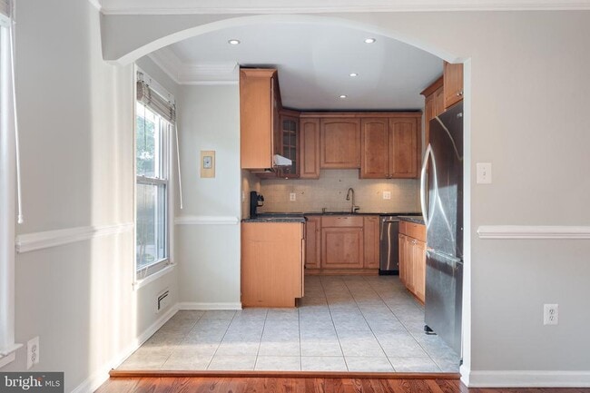 Building Photo - 2413 Childs Ln