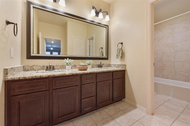 Building Photo - 23426 Millbrook Dr