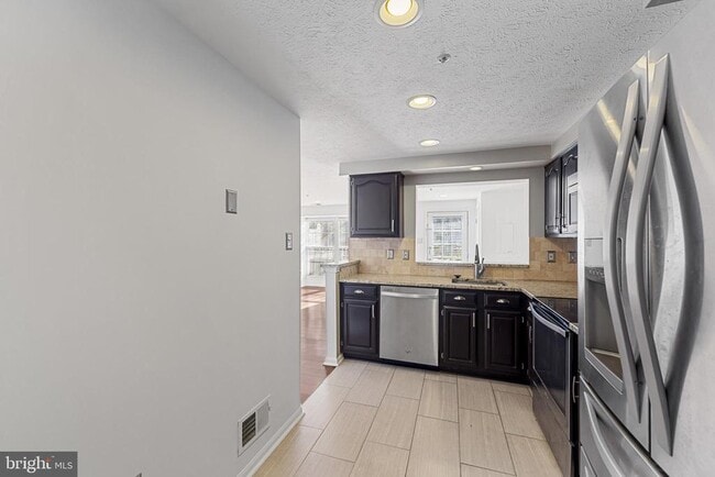 Building Photo - 4122 Maple Path Cir