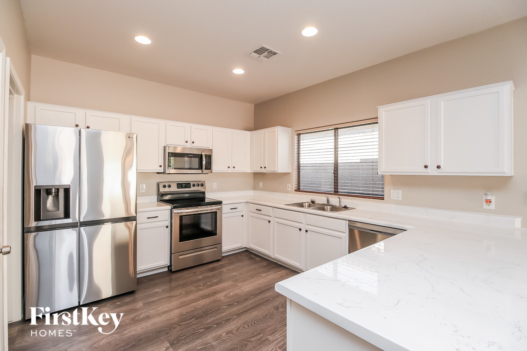 Building Photo - 28067 N Quartz Dr