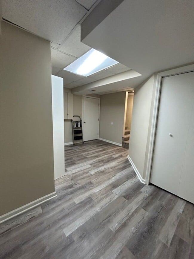 Building Photo - 7037 N Fisk Ct