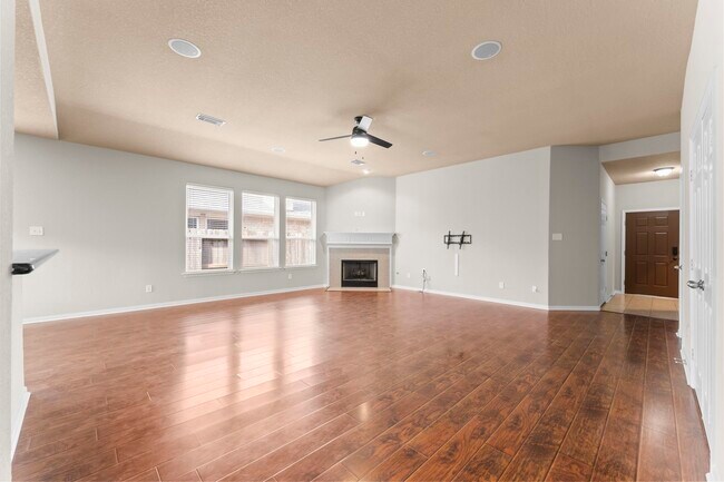 Building Photo - 21127 Gladys Yoakum Dr