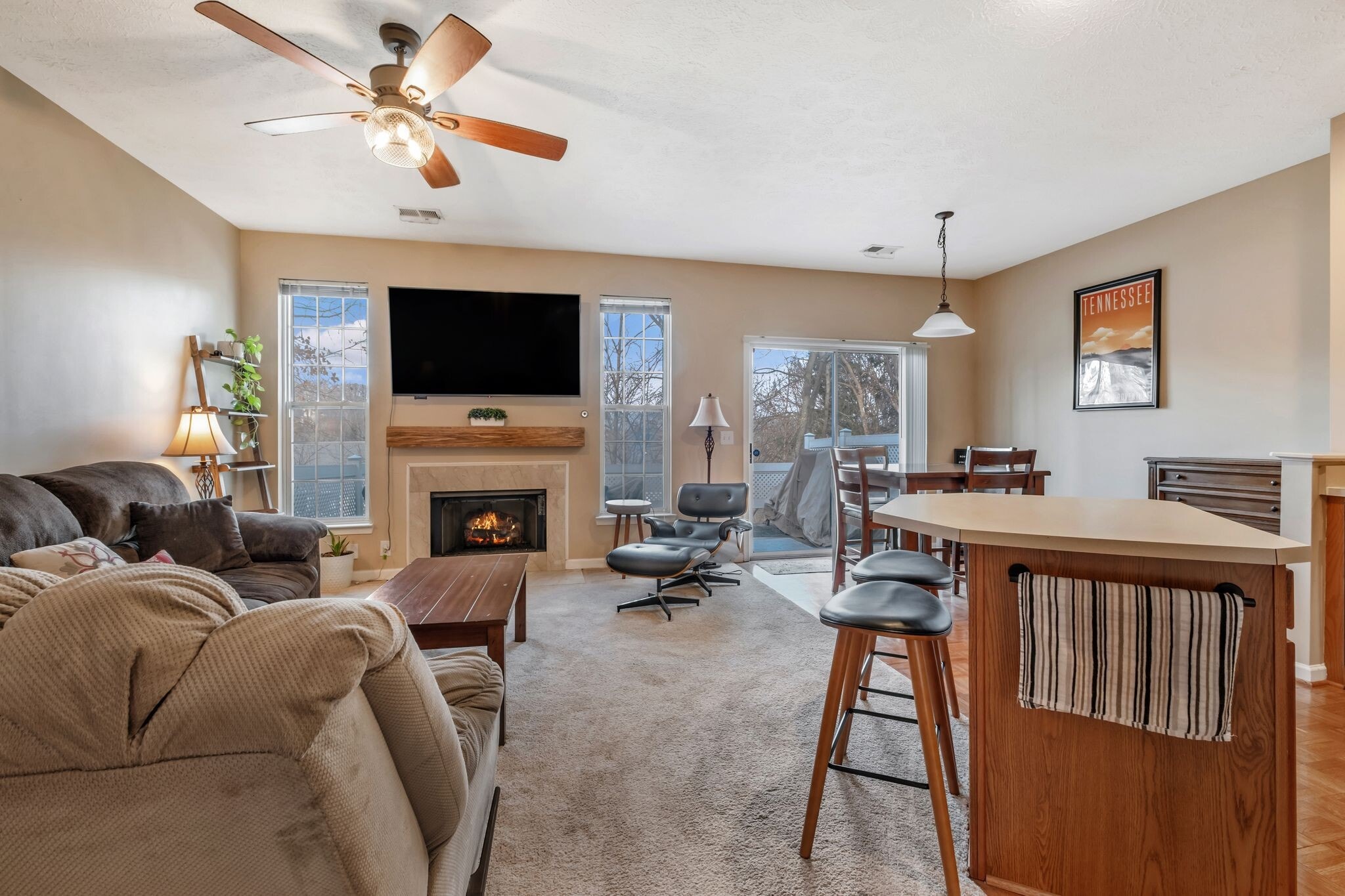 Building Photo - 1345 Bell Rd